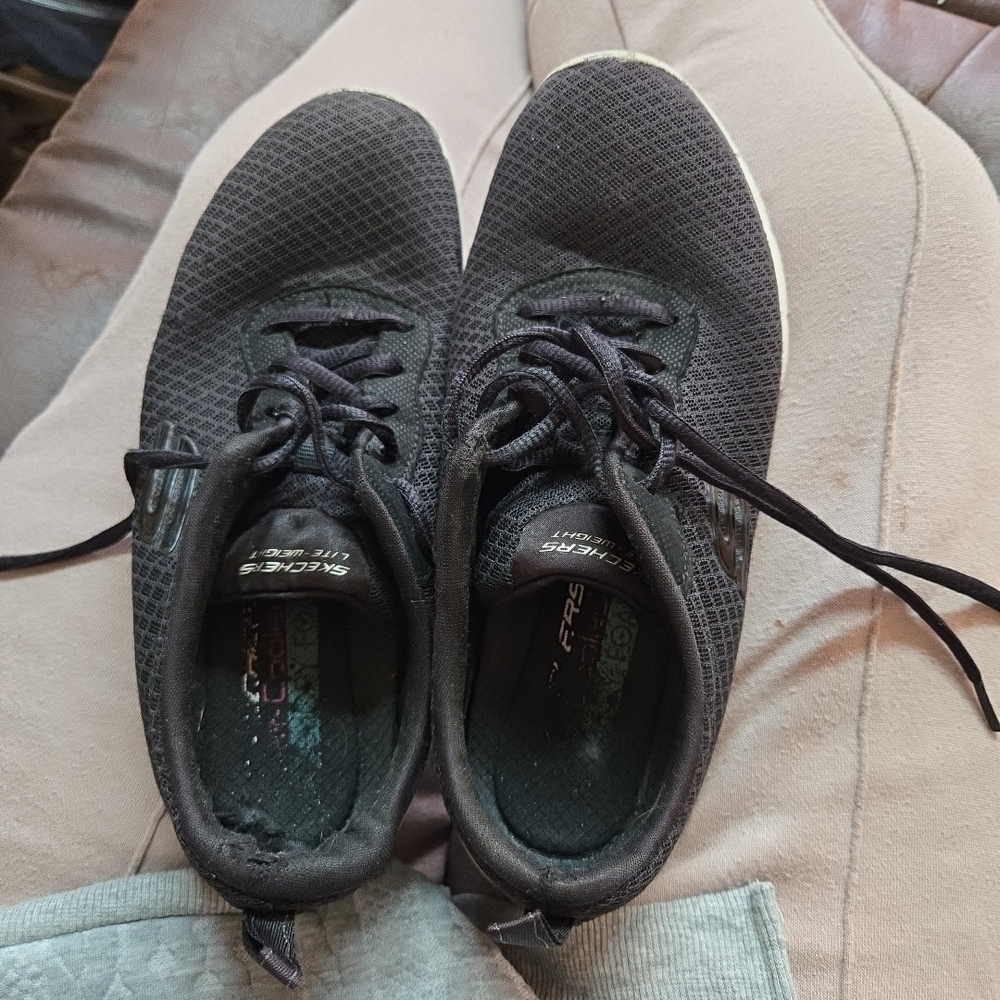 Skechers Lite Women's Sneakers‎ Size 7 Black Air Cooled Memory Foam Washable